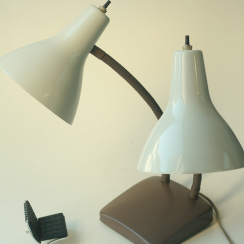           vintage brown 2 cone lamp 