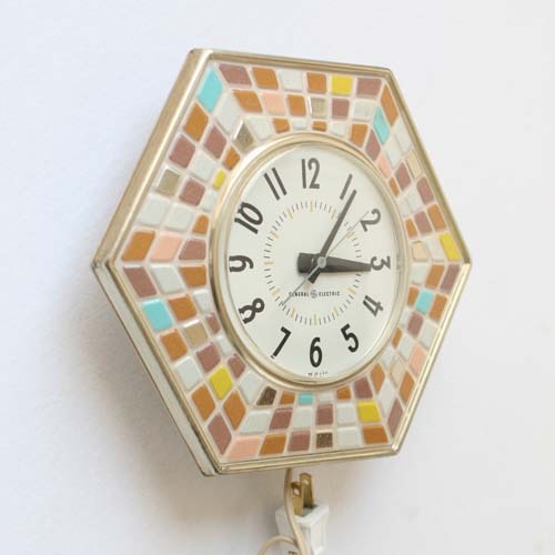 vintage GE kitchen wall clock