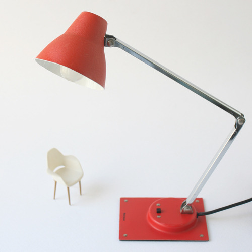 vintage red desk lamp 