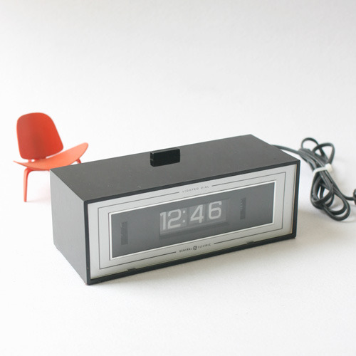 vintage ge flip clock
