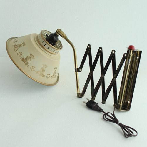 vintage beige Scissor Lamp #02