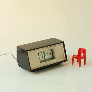vintage GE flip clock
